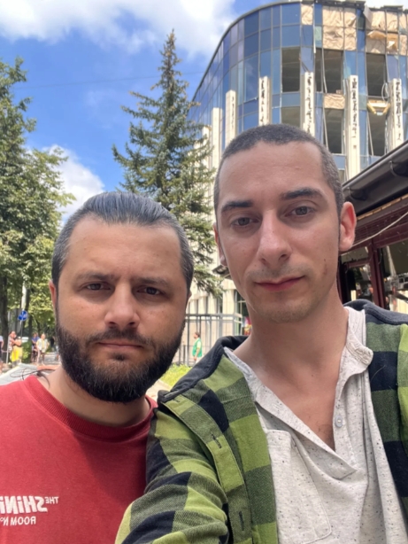 Під час ракетного удару по Львову постраждали ще двоє журналістів: їх врятував одвірок